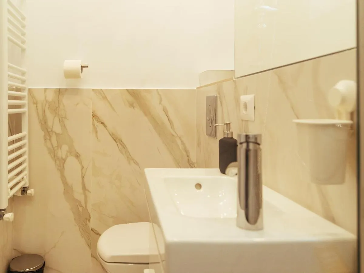 Beautiful Apartment - Top Location - Amazing Balcony 布加勒斯特 0*,